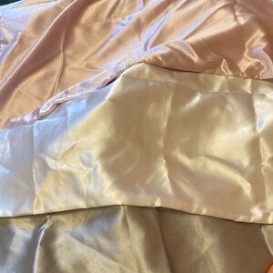 Luxurious Satin Pillow Case Set - gray, white and pink!